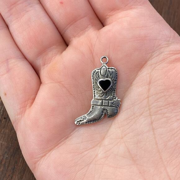 Vintage 925 Sterling Silver Cowboy Boot Black Onyx Heart Pendant Bracelet Charm - Picture 1 of 4